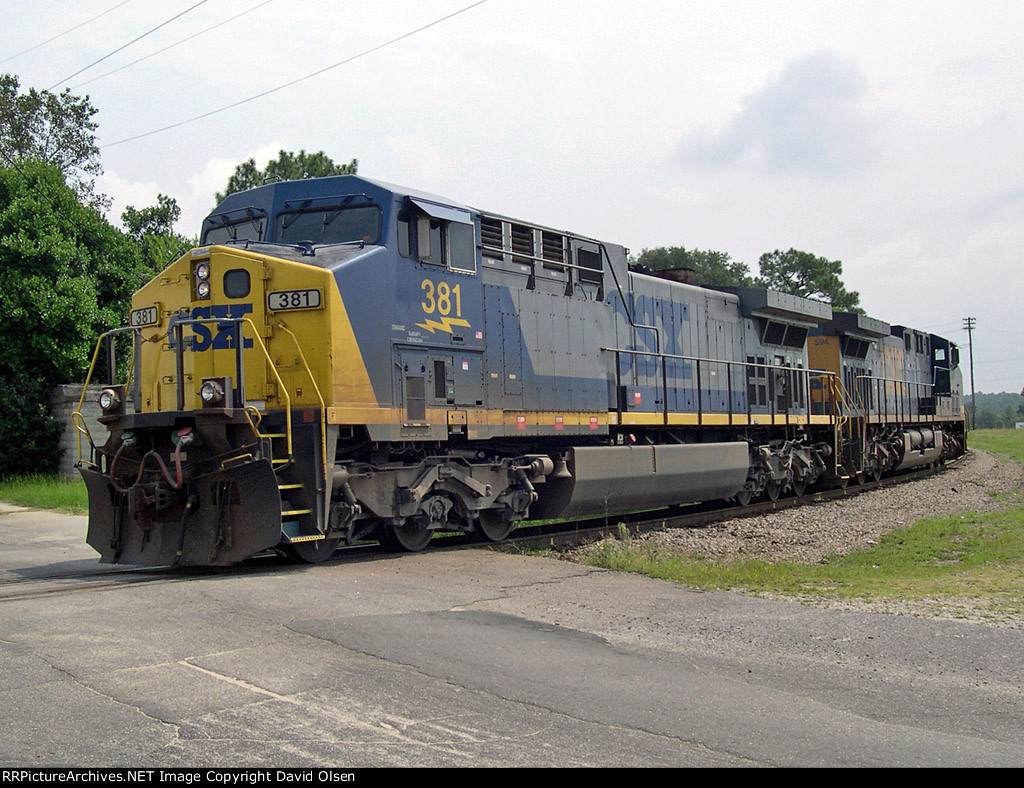 CSX 381 & CSX 594